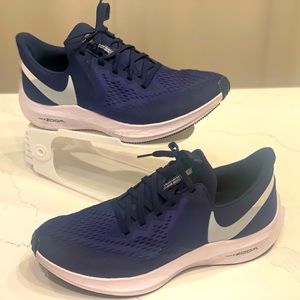 Nike Air Max Zoom. Navy Blue/White. Excellent Condition. Mens size 10